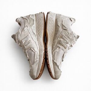 NEW BALANCE 2002R Rain Cloud Protection Pack Distress Suede Mesh SneakersMen’s 7